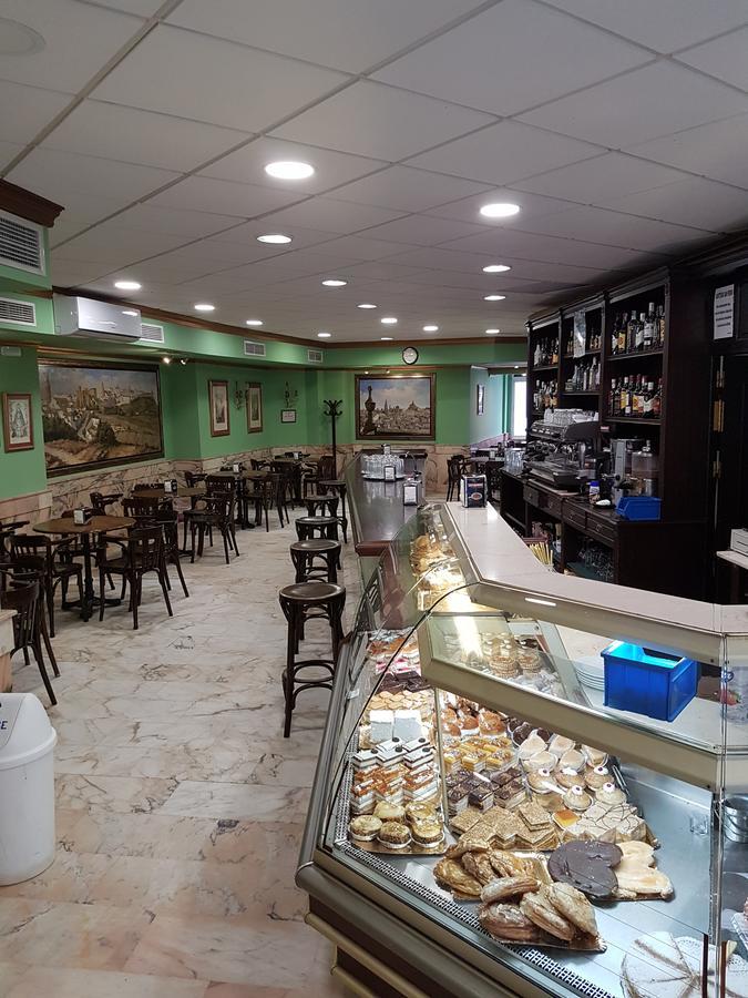 Hotel San Pedro Carmona  Bagian luar foto
